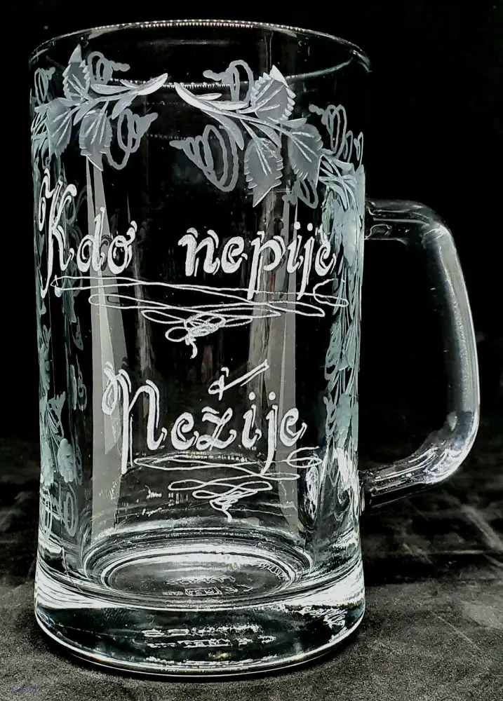 Sklenice na pivo / RYTÉ PÍSMO A RYTINA