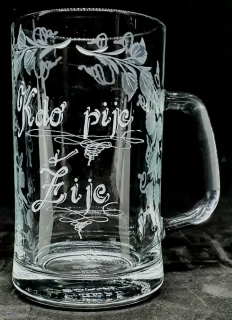 Sklenice na pivo / RYTÉ PÍSMO A RYTINA